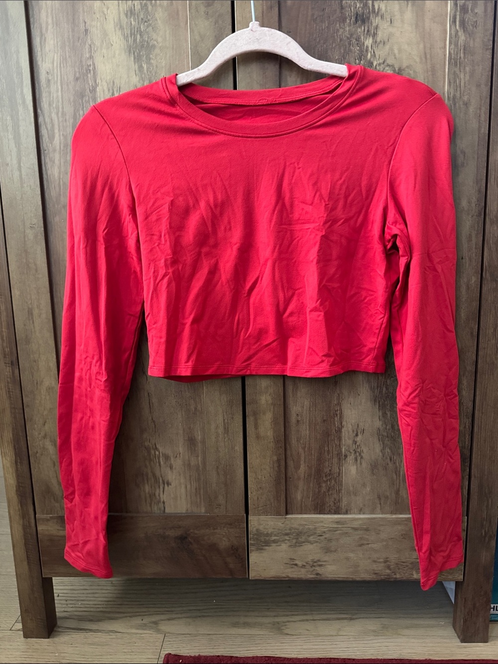 Alo Yoga Red Long-Sleeve Cropped Women's Top